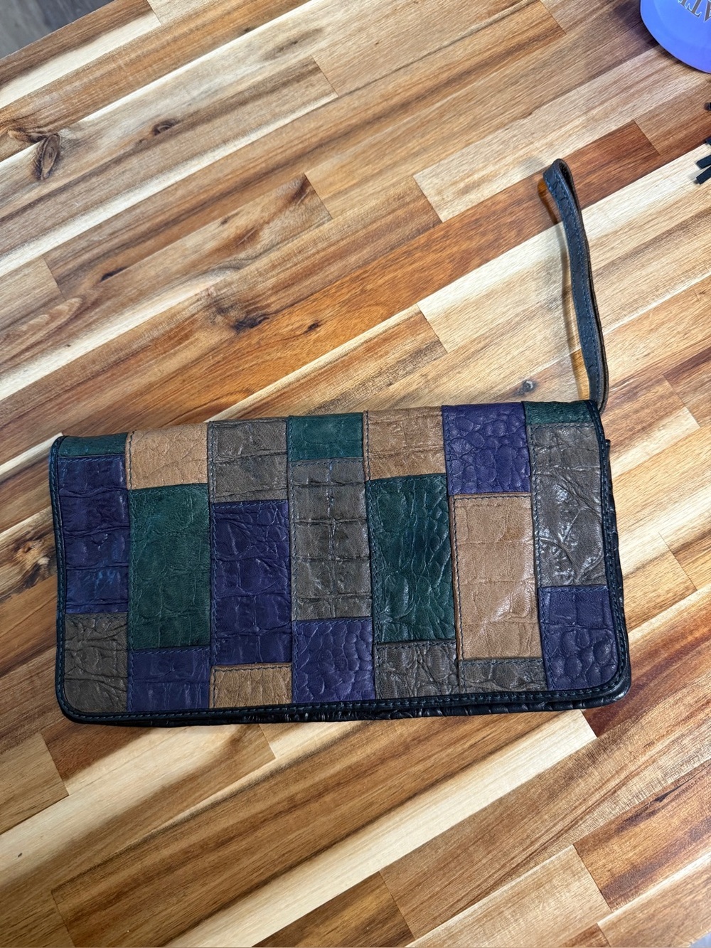 Linea Pelle  Patch Work Textured Leather Wristlet Clutch Excellent Condition